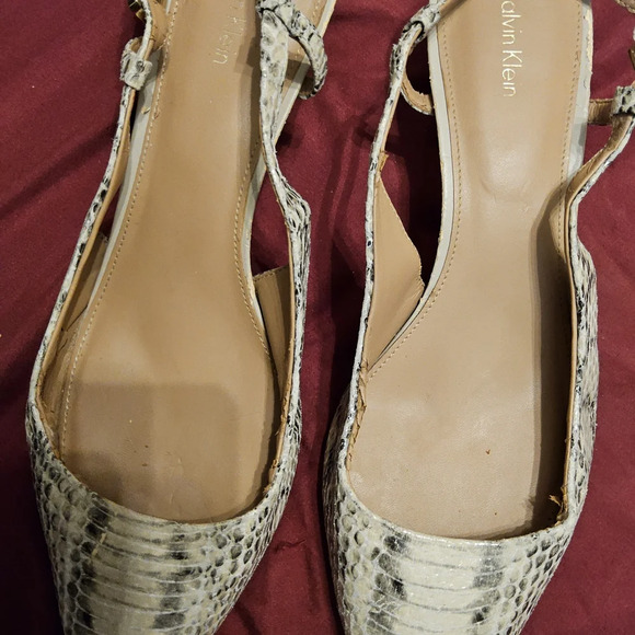 Shoe Bundle Franco Sarto Red And Blue Suede Flats And Calvin Klein GENTLY LOVED - Picture 4 of 14